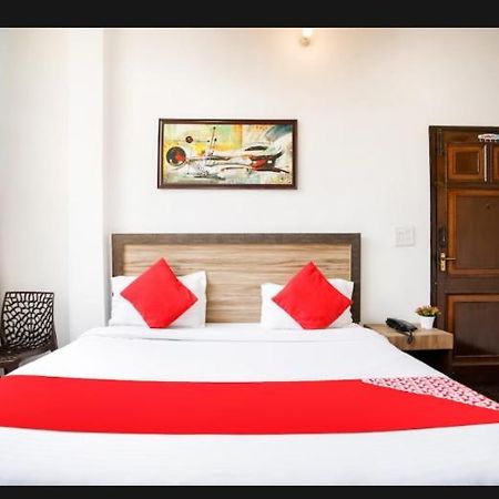 Hotel Surya Inn New Delhi Exterior photo
